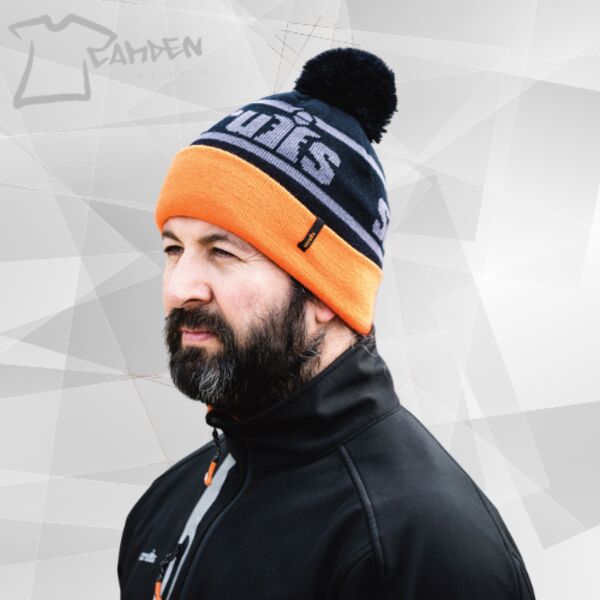 Trade bobble hat Thumbnail